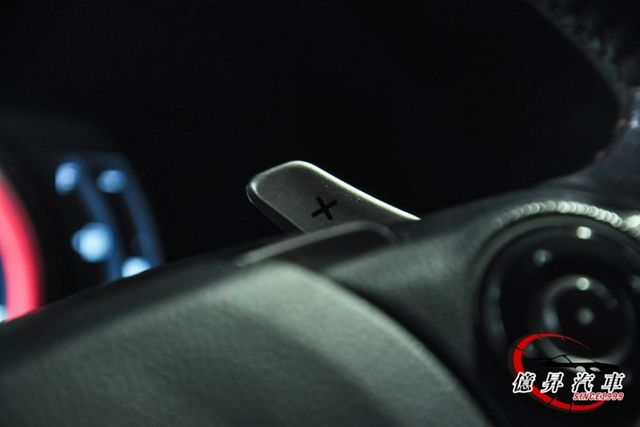 IS300H，稀有F-Sport 套件、通風椅，超省油，業務神車  第13張相片