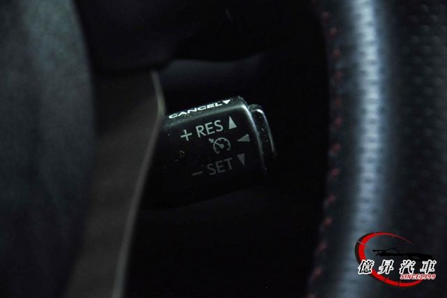 IS300H，稀有F-Sport 套件、通風椅，超省油，業務神車  第14張相片