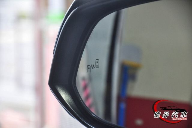ACC跟車、360度環景，全原廠無改裝，豪華七人座，頂級舒適首選  第6張相片
