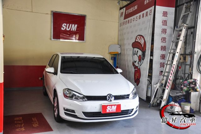 定速巡航、方向盤快控、AppleCarPlay，操控靈活、代步首選  第8張相片
