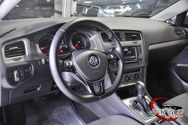 定速巡航、方向盤快控、AppleCarPlay，操控靈活、代步首選  第11張相片