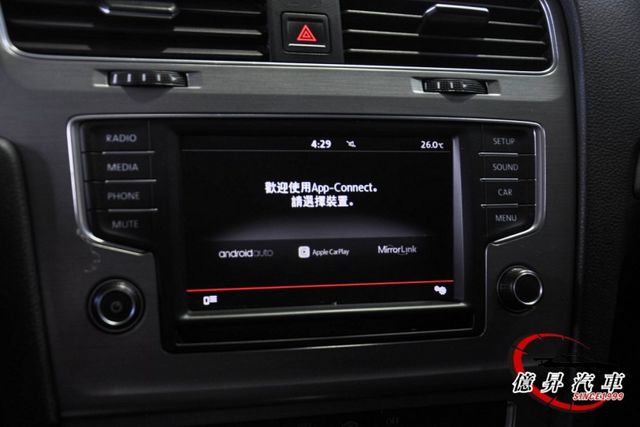 定速巡航、方向盤快控、AppleCarPlay，操控靈活、代步首選  第15張相片