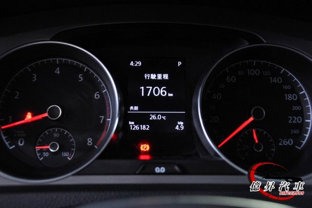 定速巡航、方向盤快控、AppleCarPlay，操控靈活、代步首選  第17張相片