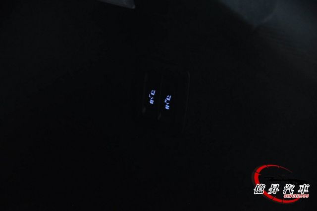 雙前座通風椅、盲點偵測、全景天窗、360度環景、ACC跟車、抬頭顯示器、旗艦版  第7張相片