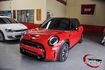 低里程，跑車座椅、CarPlay、數位儀表、英國國旗尾燈、中置鍍鉻雙排氣尾管  第1張縮圖