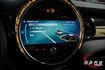 低里程，跑車座椅、CarPlay、數位儀表、英國國旗尾燈、中置鍍鉻雙排氣尾管  第16張縮圖