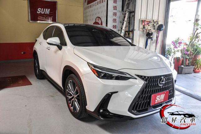 NX350H旗艦版，LSS 3.0、全景天窗、360度環景、HUD抬頭顯示器、雙前座通風座椅，現省價  第2張相片