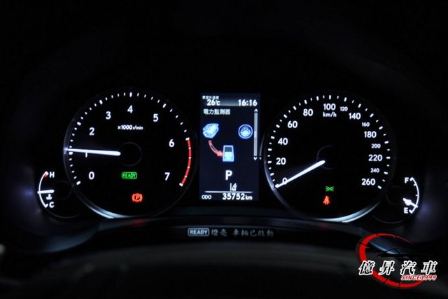 超低里程，ACC跟車、盲點偵測，加裝360度環景系統，大電池保固中  第20張相片