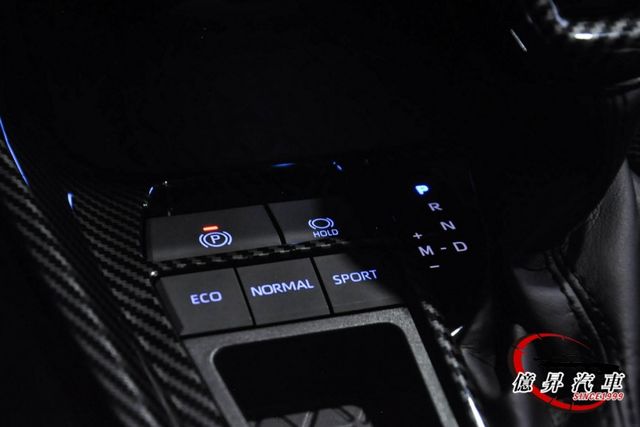 低里程，盲點偵測、360度環景、電動尾門、ACC跟車，2.0旗艦版，全車黑化  第10張相片