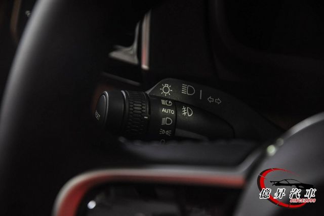 低里程，360度環景、盲點偵測、Level 2跟車，現在入手，現省百萬!  第14張相片