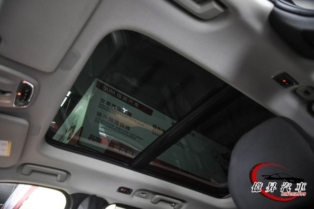 低里程，360度環景、盲點偵測、Level 2跟車，現在入手，現省百萬!  第16張相片
