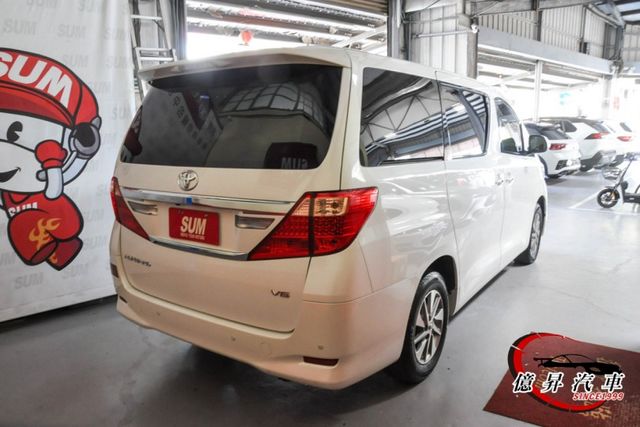 後座獨立座椅，頭等艙等級內裝，PREVIA的預算買ALPHARD  第5張相片