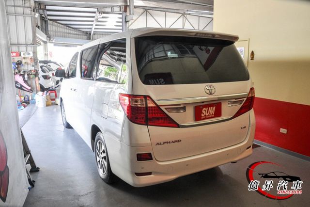 後座獨立座椅，頭等艙等級內裝，PREVIA的預算買ALPHARD  第6張相片