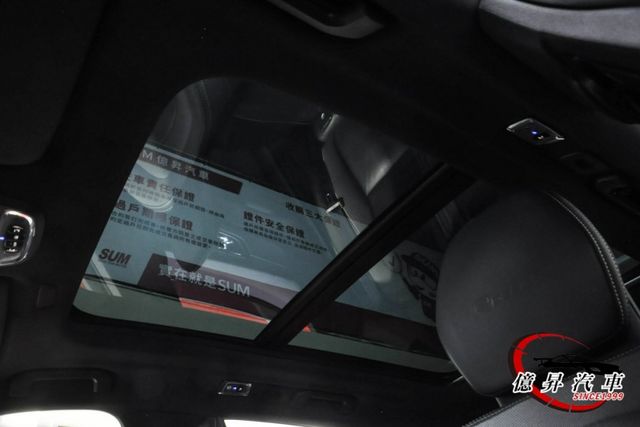360度環景、Level 2跟車、抬頭顯示器，R-Design專屬外觀、跑格內裝  第16張相片