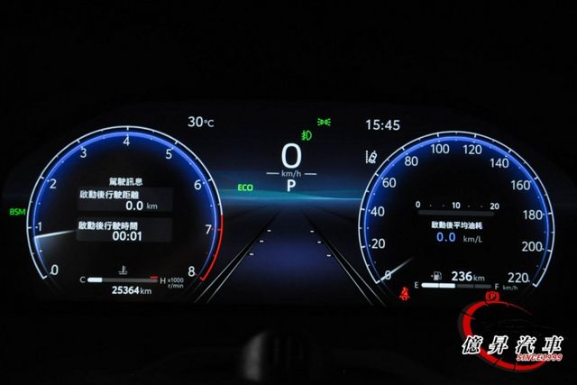 23年式小改款，僅跑2.5萬公里，全數位儀表，360度環景，新車保固中  第20張相片
