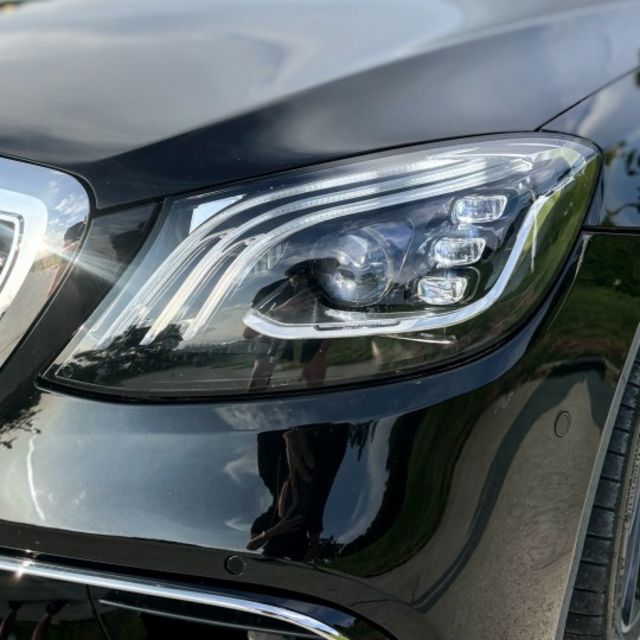 S63套件、新款鑽石尾燈、夜色AMG鋁圈、香氛套件、全景天窗、四區恆溫  第3張相片