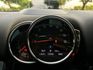 Countryman S版，抬頭顯示器、全景天窗、電動座椅，質感與性能兼具  第18張縮圖