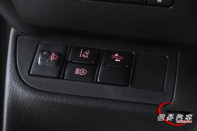 I-KEY、恆溫、車道偏離警示，5人座豪華版，空間變化靈活，自用、載貨都好用  第14張相片