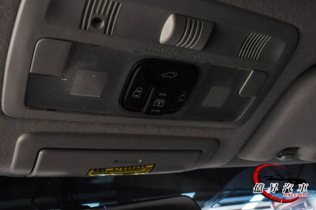 360度環景、雙電動滑門、電動尾門、雙天窗，2.4豪華版，寬廣正七人座  第14張相片