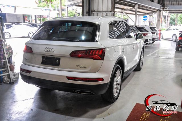 45 TFSI，252匹大馬力，招牌Quattro，原廠保養，ACC跟車、盲點  第5張相片