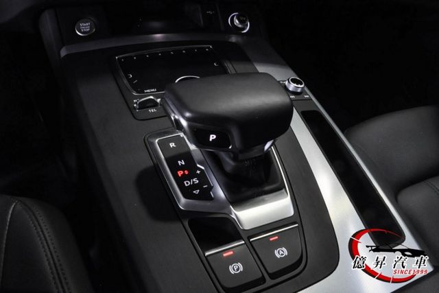 45 TFSI，252匹大馬力，招牌Quattro，原廠保養，ACC跟車、盲點  第14張相片