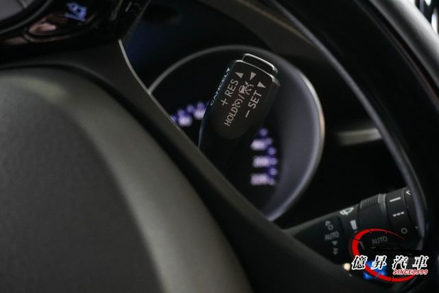 新車保固中，僅跑3萬公里，ACC跟車、盲點偵測、TSS2.0，前衛跨界跑旅  第11張相片