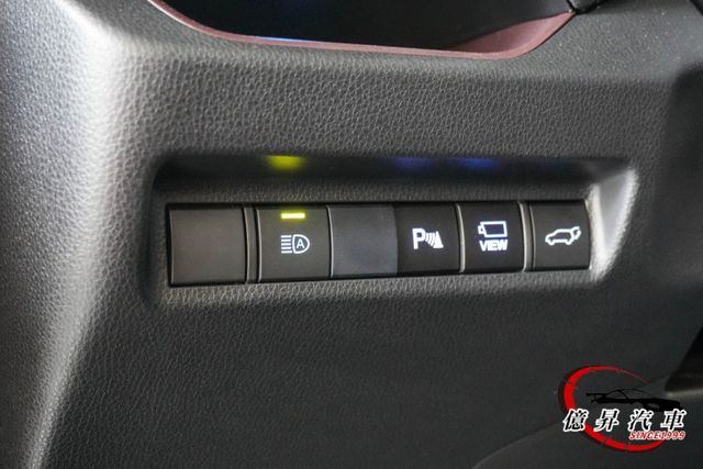 低里程，ACC跟車、360度環景、電動尾門，CarPlay、衛星導航，影音旗艦版  第14張相片