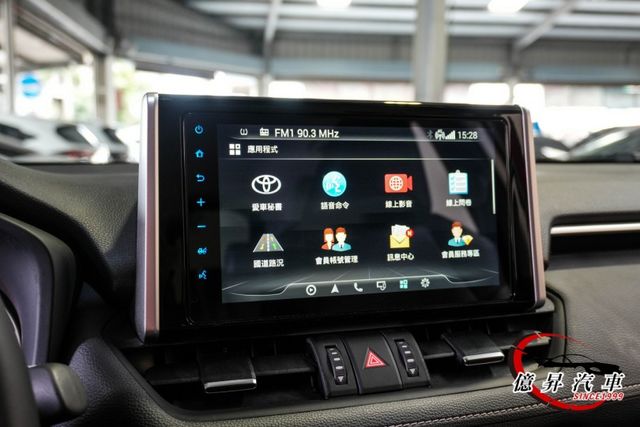 低里程，ACC跟車、360度環景、電動尾門，CarPlay、衛星導航，影音旗艦版  第16張相片