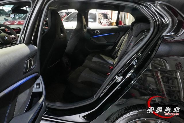 ACC跟車、HK音響、藍色M卡鉗、全數位虛擬座艙、M版套件、M版賽車麂皮桶椅  第8張相片