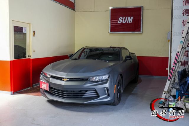 僅跑9.2萬公里，消光灰，CarPlay、雙電動椅，2.0，美式肌肉車  第4張相片