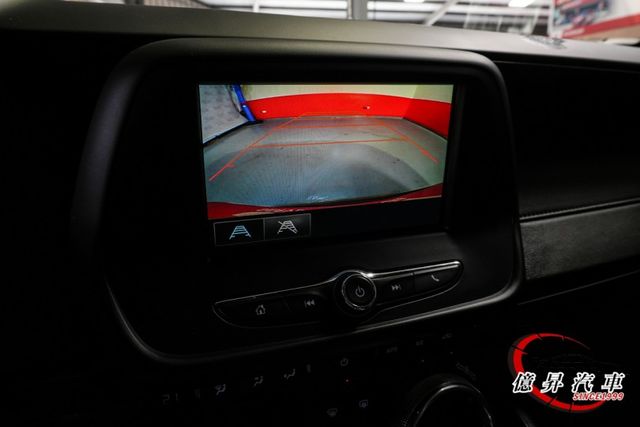 僅跑9.2萬公里，消光灰，CarPlay、雙電動椅，2.0，美式肌肉車  第16張相片