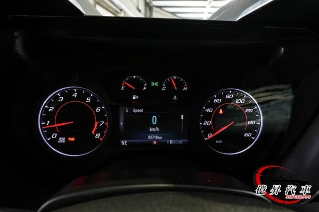 僅跑9.2萬公里，消光灰，CarPlay、雙電動椅，2.0，美式肌肉車  第17張相片