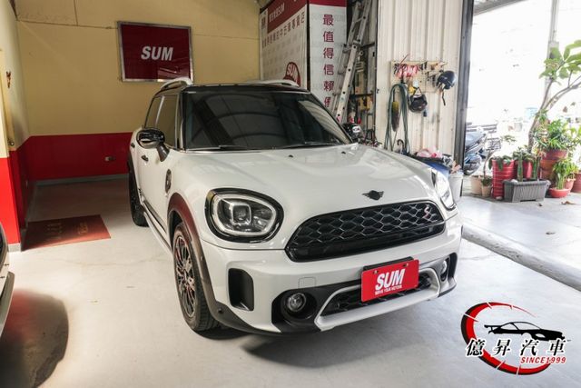 數位儀錶板、電動座椅、Keyless、CarPlay、倒車顯影、英國旗尾燈  第3張相片