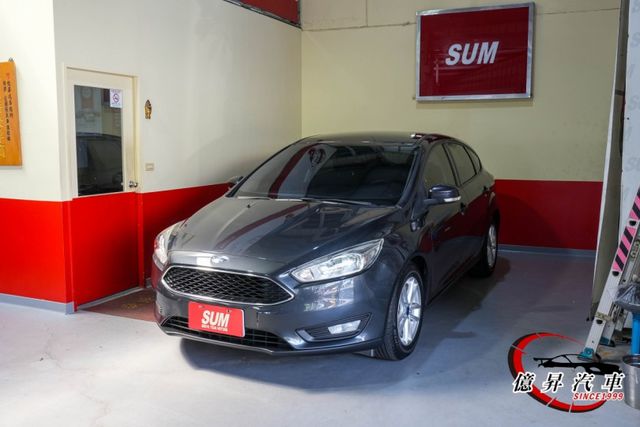 定速系統、自動感應頭燈，小改款馬丁頭，實跑7.9萬公里，社會新鮮人優質代步房車  第4張相片