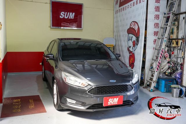 定速系統、自動感應頭燈，小改款馬丁頭，實跑7.9萬公里，社會新鮮人優質代步房車  第5張相片