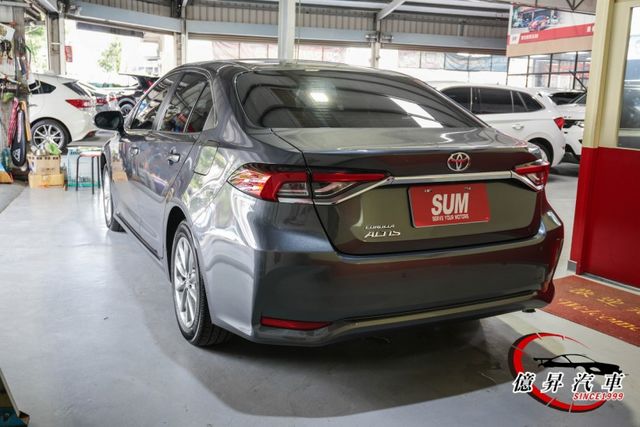 低里程，Keyless、盲點偵測、270度環景、電動座椅，旗艦版  第5張相片