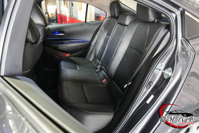 低里程，Keyless、盲點偵測、270度環景、電動座椅，旗艦版  第8張相片