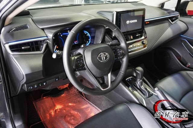 低里程，Keyless、盲點偵測、270度環景、電動座椅，旗艦版  第9張相片