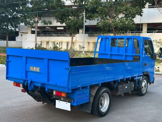 低里程，人人都會開的自排，加裝電動尾門  第6張相片