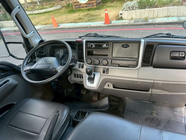 低里程，人人都會開的自排，加裝電動尾門  第14張相片