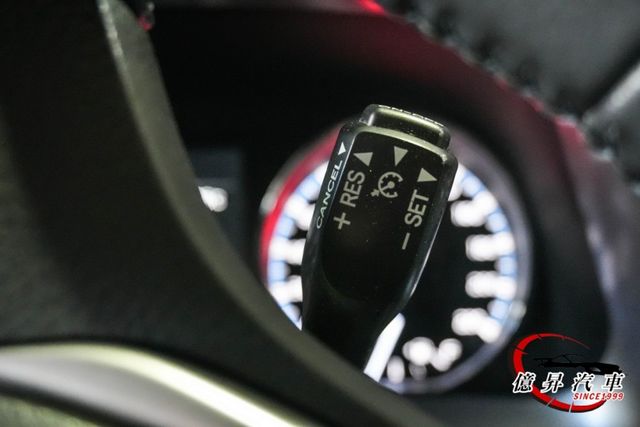 15年11月出廠，小改款RAV4，日本原裝進口，空間大、油耗省  第12張相片