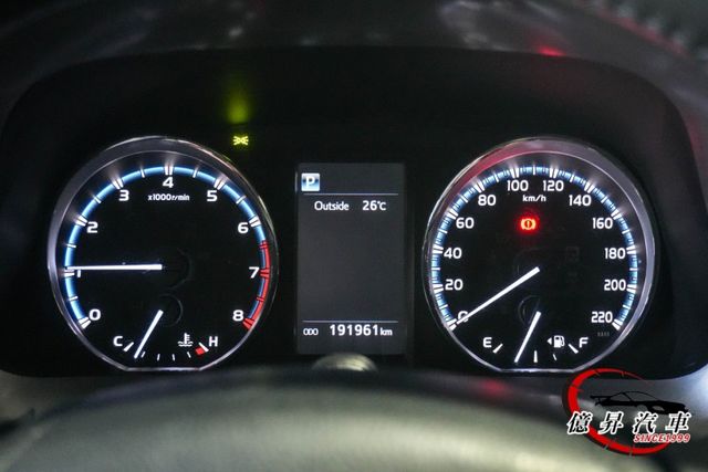 15年11月出廠，小改款RAV4，日本原裝進口，空間大、油耗省  第18張相片