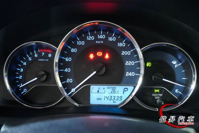 小改款，Keyless、定速、循跡防滑，倒車顯影、衛星導航，多功能影音  第17張相片