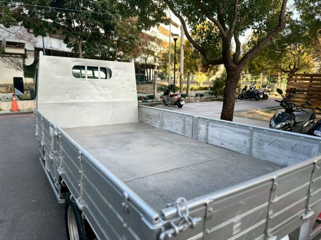 僅跑5萬公里，人人都會開的自排，鐵斗，載重變更至5頓  第11張相片