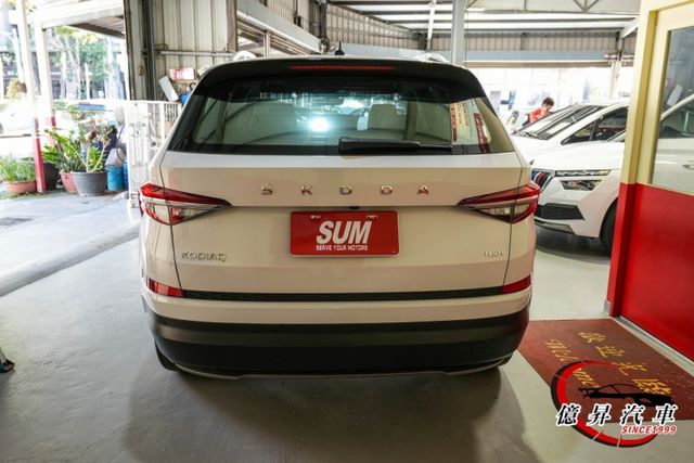 4X4，全景天窗、全數位儀表、360度環景、Matrix智慧型頭燈，新車保固中  第4張相片