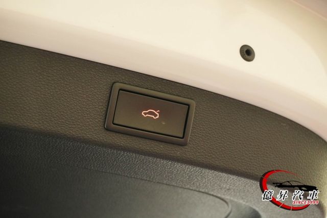 4X4，全景天窗、全數位儀表、360度環景、Matrix智慧型頭燈，新車保固中  第7張相片