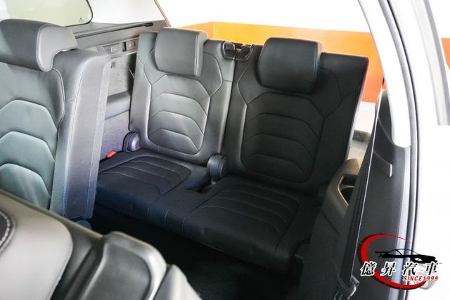 4X4，全景天窗、全數位儀表、360度環景、Matrix智慧型頭燈，新車保固中  第11張相片