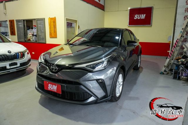 僅跑7.1萬公里，ACC跟車、盲點偵測、車道偏離警示，前衛跨界休旅  第1張相片