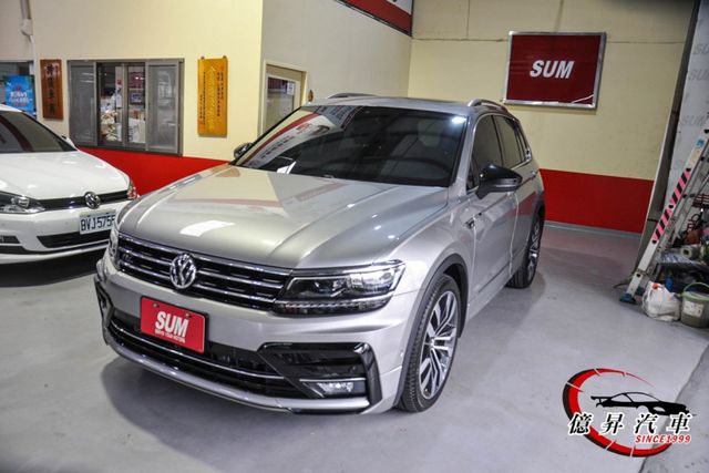 全景天窗、Dynaudio音響，R-Line外觀套件，220匹馬力，性能休旅  第1張相片