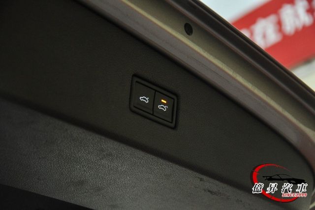 全景天窗、Dynaudio音響，R-Line外觀套件，220匹馬力，性能休旅  第7張相片